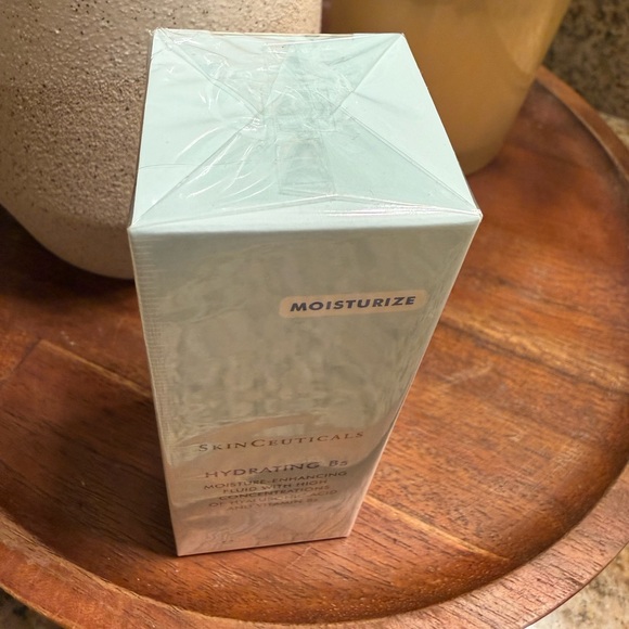 1oz SkinCeuticals Hydrating B5 Moisture Enhancing Fluid - Picture 2 of 2
